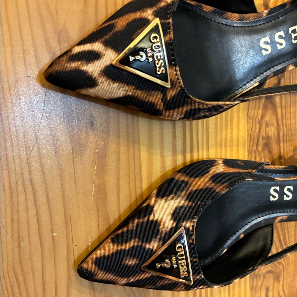 GUESS Leopard Print Slingback Pointed Toe Pumps - Brown/Black kitten heels - Picture 4 of 4